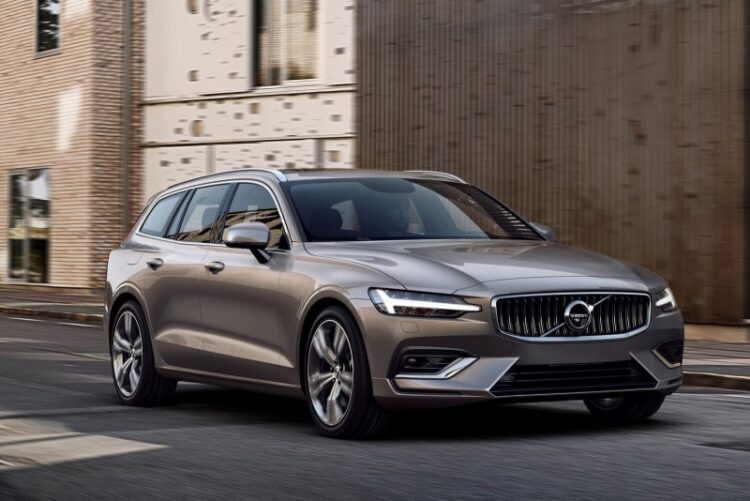 Volvo V60: Dimensioni, Interni, Motorizzazioni E Prezzo - Rent&Drive