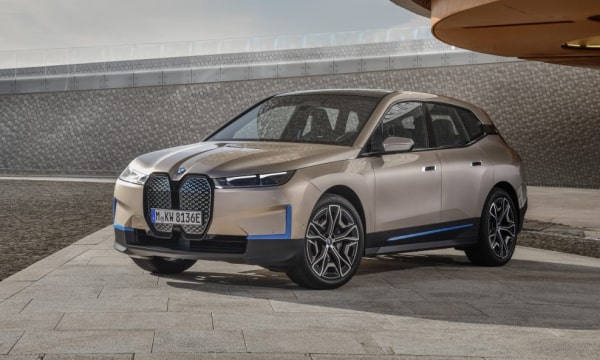 Bmw iX nuove auto elettriche 2021