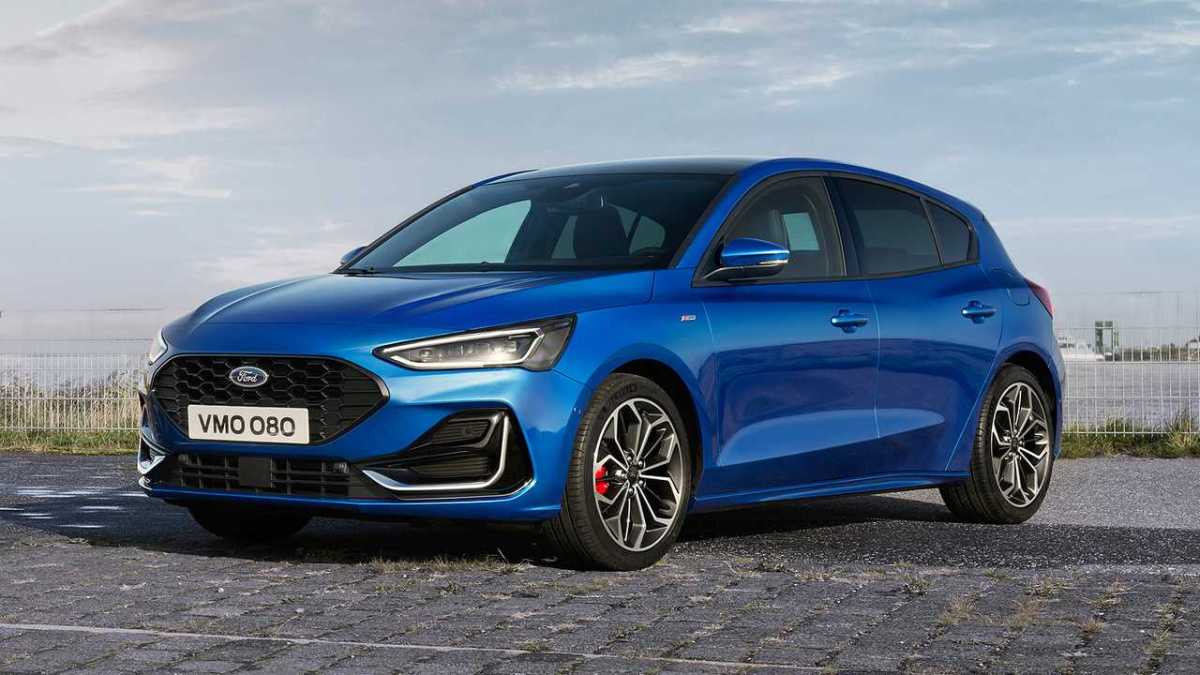 Ford-Focus-2022|Ford-Focus-2022-fronte|Ford-Focus-2022-retro|fronte vecchia Focus|nuova Focus interni