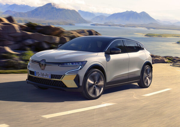 Renault-Megane-E-Tech-auto-elettriche-2022