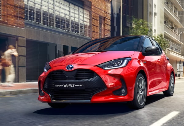 toyota yaris migliore auto ibrida 2020